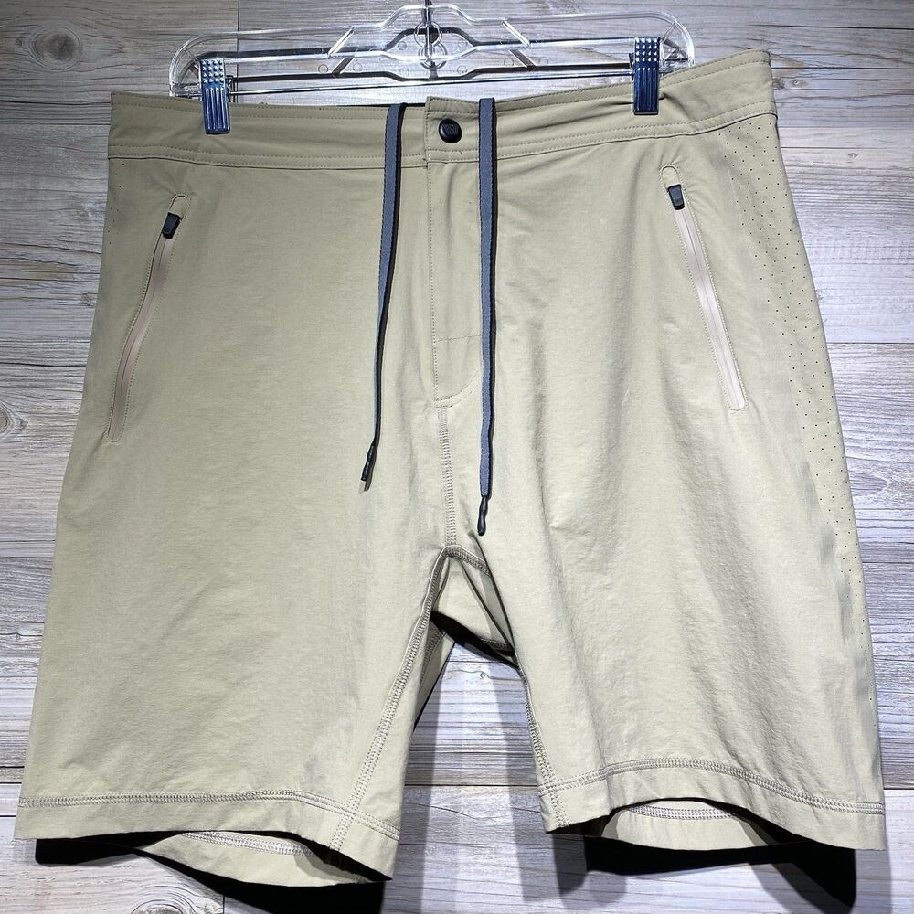 Mack Weldon Stealth Shorts Men's Large Brown Performance Perforated Stretch